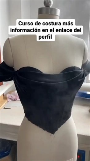 Making corset dress Cc:@academia_en_linea #sew #sewing #sewingtiktok #sewingforyoupage #sewingtutorial #sewingforbeginners #sewingsecret #sewingsecrets #naija #tiktokfashion #tiktok #learnontiktok #learnwithtiktok #learnsewingonline #learnsewing #reelsinstagram #reelsvideo | Sewing secret