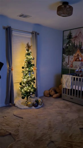 Christmas’25 #christmastree #cristmasdecor #christmas #decoratewithme #xmas #santa #viral #christian