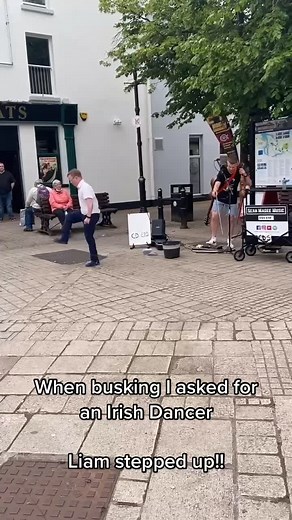 Seán Magee Music Busking with Irish Dancer in Enniskillen