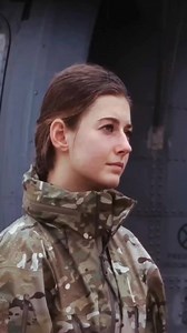 351K views · 24K reactions | The Most Beautiful Pilot's Smile ❤李  Awesome  #military #army #airforce #fighterpilot #aviation #aircraft #fighterjet #female #femalepilot #fypシ | Army Diary | Facebook