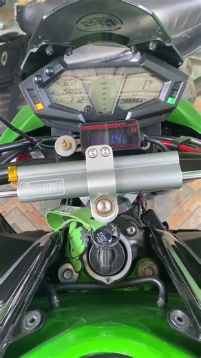 POV Kawasaki Z800 Engine Start