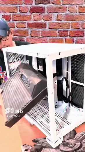 80s Gamer builds a computer