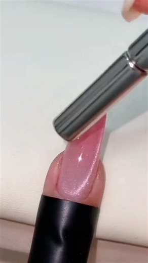 Super easy gradient pink nail art | you can learn in 10s #nails #simplenails #naildesign #pinknail