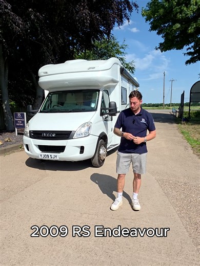 2009 RS Endeavour Slide-Out Motorhome — 30ft, Alde, Solar