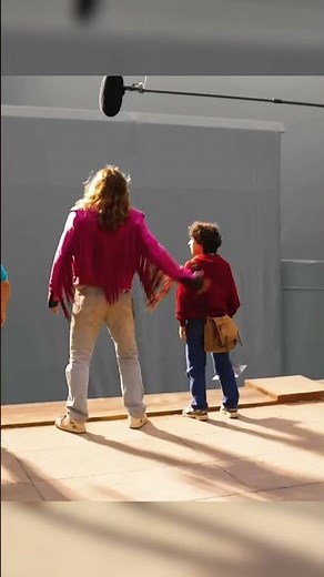 Times When Minecraft Movie Bloopers Turned Into a Comedy Show!