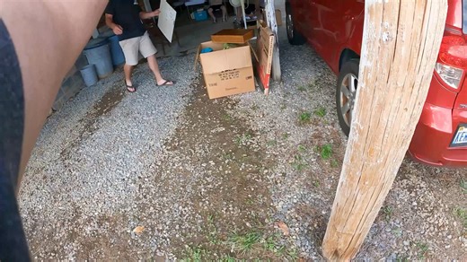 98K views · 1.2K reactions | Way late to this Garage Sale and still cleaned up #garagesalefinds #commonwealthpicker #eBaySeller | Commonwealth Picker | Facebook