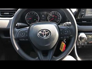 How do you use the Cruise control on the Toyota Rav 4 MK5?