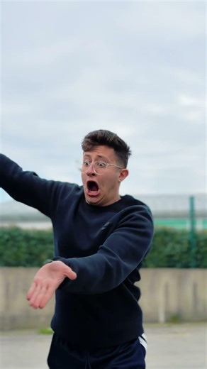 WHY WON’T THE CAR HOOD CLOSE ? 137 #shorts