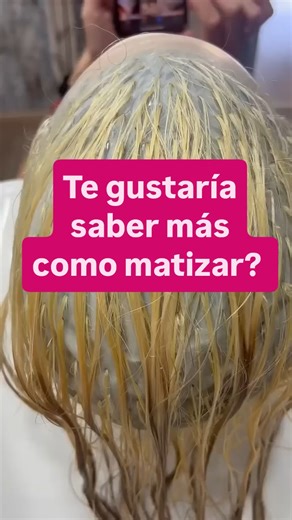 Con nuestro programa Colorista Experto 2.0, podrás dominar TODO sobre la aplicación del color en el cabello, con técnicas básicas, intermedias y avanzadas podrás realizar cualquier tipo de servicio, incluso en cabellos procesados. Destaca como estilista y domina la aplicación de tintes en el cabello como una EXPERTA! Tendrás acceso inmediato a: 1. THE EXPERT METHOD: Mi metodología secreta para dominar (con o sin experiencia) la colorimetría de forma práctica y dinámica en menos de 15 días! (Si! 
