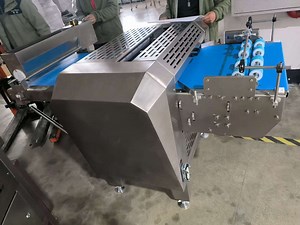 [Hot Item] Perfectly Crisp Pastries Professional Croissant Shaping Tools Industrial Grade and Central Kitchen Food Baking Equipment Capacity Adjustable