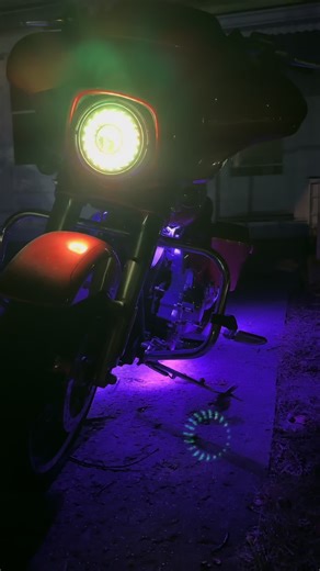 Xk glow build almost complete. Step by step 💅🏽 @XKGLOW Lighting #xkglow #underglowsandhalos #streetglide #projectrushmore #simplethings #hobbies #FYP #fypシ #vibezz