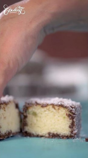 Easy Australian Lamingtons Recipe!
