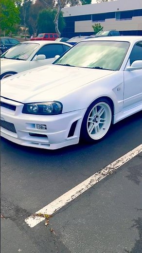 Nissan Skyline (1998–2002)