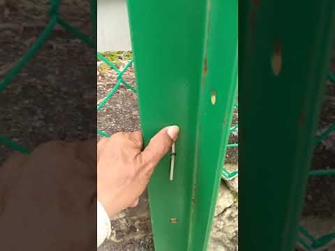 Pemasangan pagar chain link