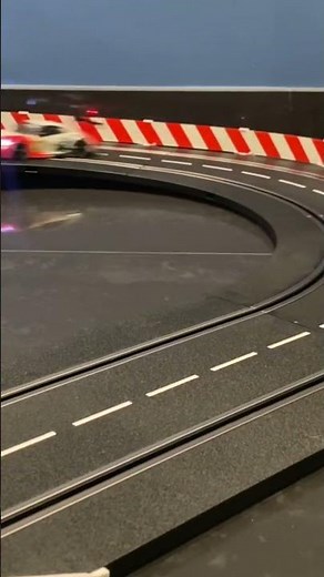 Carrera digital 132 - Full Throttle - Porsche 911 GT3 R - Drift