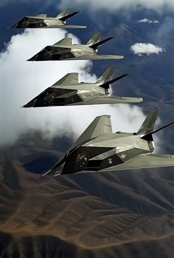 Once Mighty! F-117 Nighthawk #f117 #nighthawk #stealthfighter #weapontech #stealthtechnology