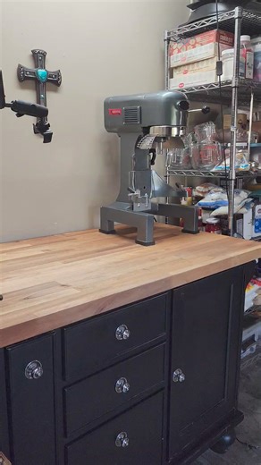 4.6K views · 107 reactions | A Farmgirl’s Kitchen started about seven years ago with a collection of heirloom recipes from our family farm, in Connecticut where we raised hogs, produced pure maple syrup, and grew much of our own food. Two cookbooks and after writing recipes for Food Lion, we now publish all recipes exclusively on our website. | A Farmgirl's Kitchen | Facebook