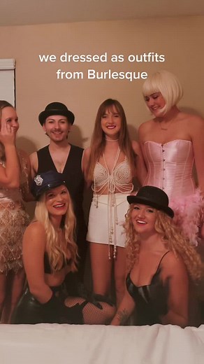 group costume this year🤩 #burlesque #showmehowyouburlesque #christinaaguilera #groupcostume #fyp