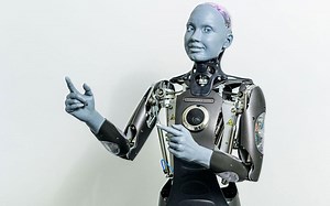 Ameca, robot humanoide "más avanzado del mundo" - José Cárdenas