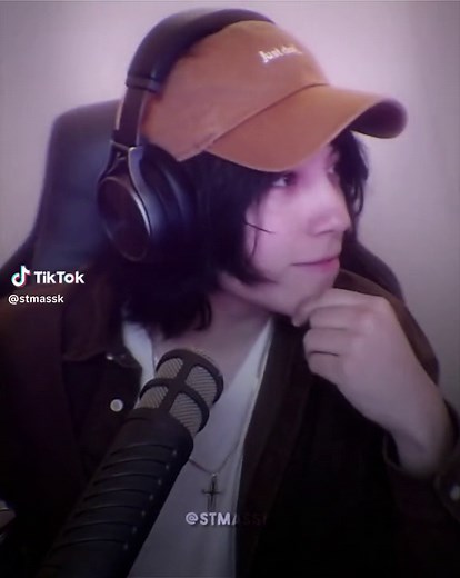 him more🙈 #quackity #edit #quackityedit #qsmp #dsmp #mcyt #twitch #fyp #on #foryoupage #viral #stmassk spc: quackscare, quack.ityarc_