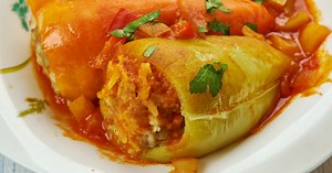 Töltött paprika: Egy klasszikus magyar étel, amit nem lehet kihagyni a nyáron