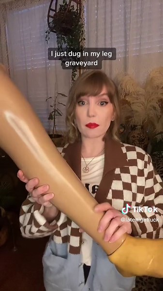 Navigating the Dating Scene as an Amputee: A Storytime