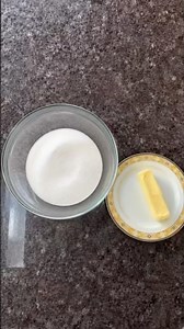 What Does “Cream the Butter and Sugar” Actually Means #bakeiteasy #bakingtips #beginnerbaker