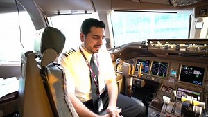 A special message from our pilots to our Kuwaiti travellers. Happy National Day to Kuwait. 🇶🇦❤️🇰🇼👏 | Qatar Airways