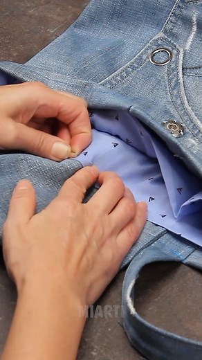 586K views · 10K reactions | You don’t need a pattern - reuse old jeans into a cute backpack! | Miarti - Wiederverwendung | Facebook