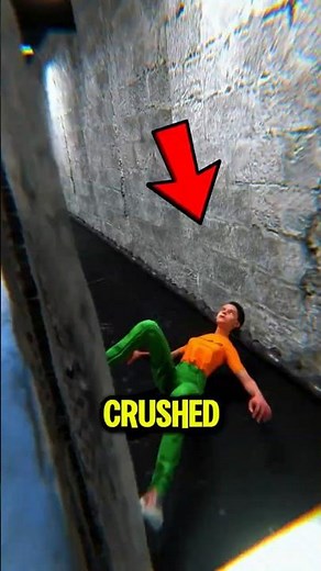 Walls Closing In! 😱🧱 The Escape Trick That Could Save Your Life