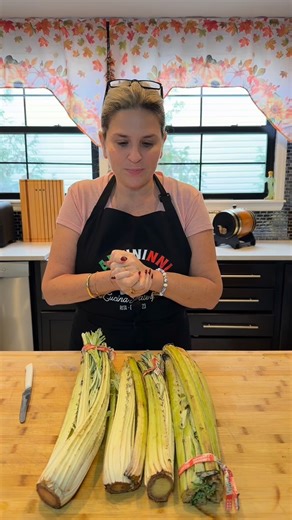 Rita🍝 on Instagram: "Let’s make cardoone!"