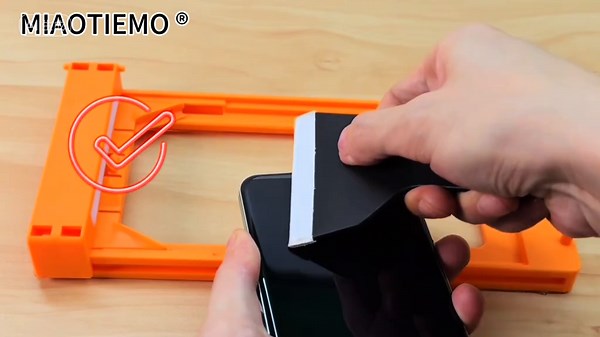 Curved screen mobile phone dust-free room film tutorial