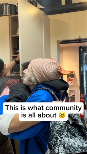 Hackney Council on Instagram: "There are FREE cooking classes every week in Hackney 😎 Made in Hackney is a plant-based cookery school, offering a range of classes for all ages and tastes. You can sign up to classes on their page @madeinhackney They are currently raising money so they can keep offering this weekly class for free! Please donate to their crowdfunder if you can ❤️ Shout out to @nutritiousbourz for this amazing plant-based 5 ingredients class! 😍 📍Liberty Hall, Clapton Common, E5 9