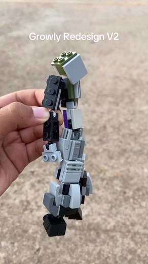 Growly Redesign V2: Innovative Lego Poser Figure