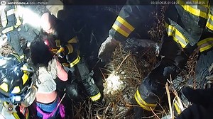 Deputies rescue two women from horrific crash thanks to Good Samaritan At 1:00 a.m. on February 22, ACSO dispatchers received a 911 call in which the caller repeatedly said “please” but would not respond to questions. The emergency Rapid SOS system showed there had been a crash, and the caller was somewhere on S. Lima St. between E. Easter Ave. and E. Arapahoe Rd. While deputies were checking the area with flashlights, a man flagged them down and showed them where he believed the crash might hav