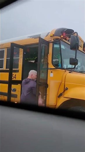 Prank Wars! Happy Bus Driver Appreciation Day! #busdriver #appreciation #prankwar