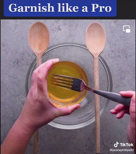 Garnish like A pro #delicious #family #viral #easyrecipe #dinner #garnish #candy #foryou @SoYummy