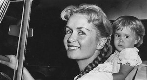 4.9K views · 31 reactions | Tonight at 8ET/7PT, we celebrate the lives of Carrie Fisher and Debbie Reynolds with the documentary premiere of Bright Lights. | HBO Canada | Facebook