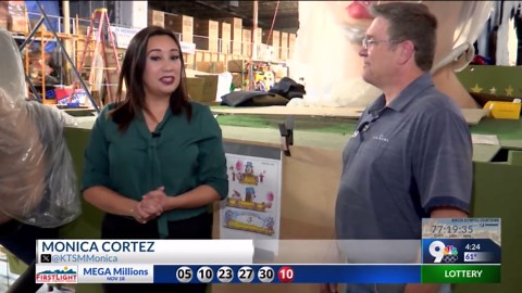 Behind the scenes: Float brings circus fun to parade