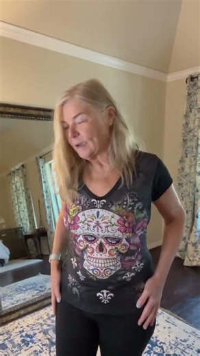 Dia de los Muertos Outfit Idea | Calavera T-Shirt & Matching Coffee Cup