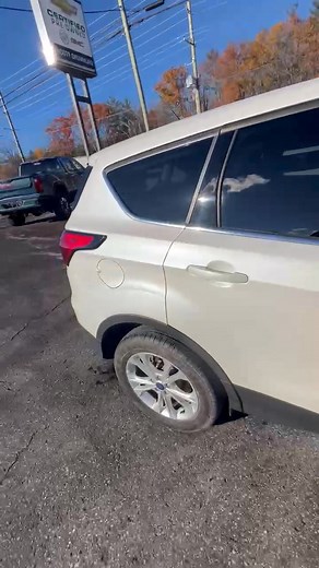  2019 Ford Escape – AWD | Heated Seats | Navigation | Only 50,000...