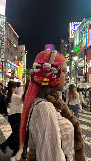 kat | brought them to shibuyaaaa cake spinner from @asteristudios music by mother @tiacorine #crochet #bento #shibuya #japan #headphone | Instagram