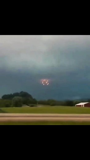 3.9K views · 140 reactions | #UFO #aliens #ufos The astonishing moment when a large UFO formation hovering over fields in Canada | Paranormal, UFO's | Facebook