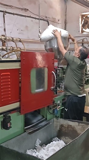 Injection Moulding Machines | Entire Work Depends On Hard Work | Asim Moulding Work's 🚧