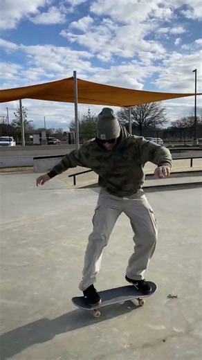 Johnny Pacheco and me #skateboarding #johnhuntskatepark #skate