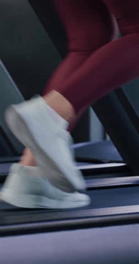 clip-3985743493-legs-treadmill-woman-gym-training-exercise-health