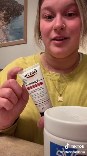 Aquaphor for Eyelid Eczema Relief