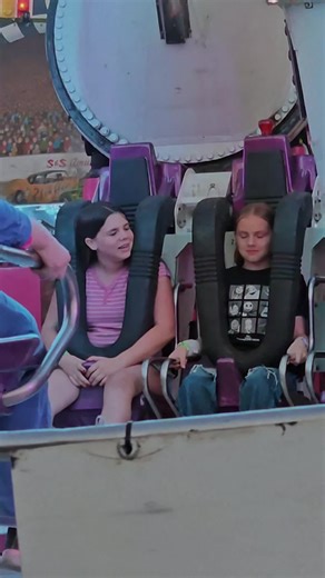 newest tiktok feature: auto cut. you have to give this a go. Just upload your video, press auto cut and pick your format 🥰 #autocut #autocuttiktok #feature #contentcreator #content