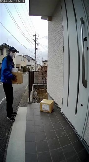 リアルだがこれはフェイク。 でも本当にフェイクと言いきれるかな。 もしかしたらあなたの日常に潜んでるかも。 It looks real, but it's fake. But can we really call it fake? It might be lurking in your everyday life. #AI