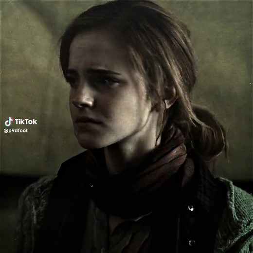 Heartbreaking Harry Potter Family Scene with Ron